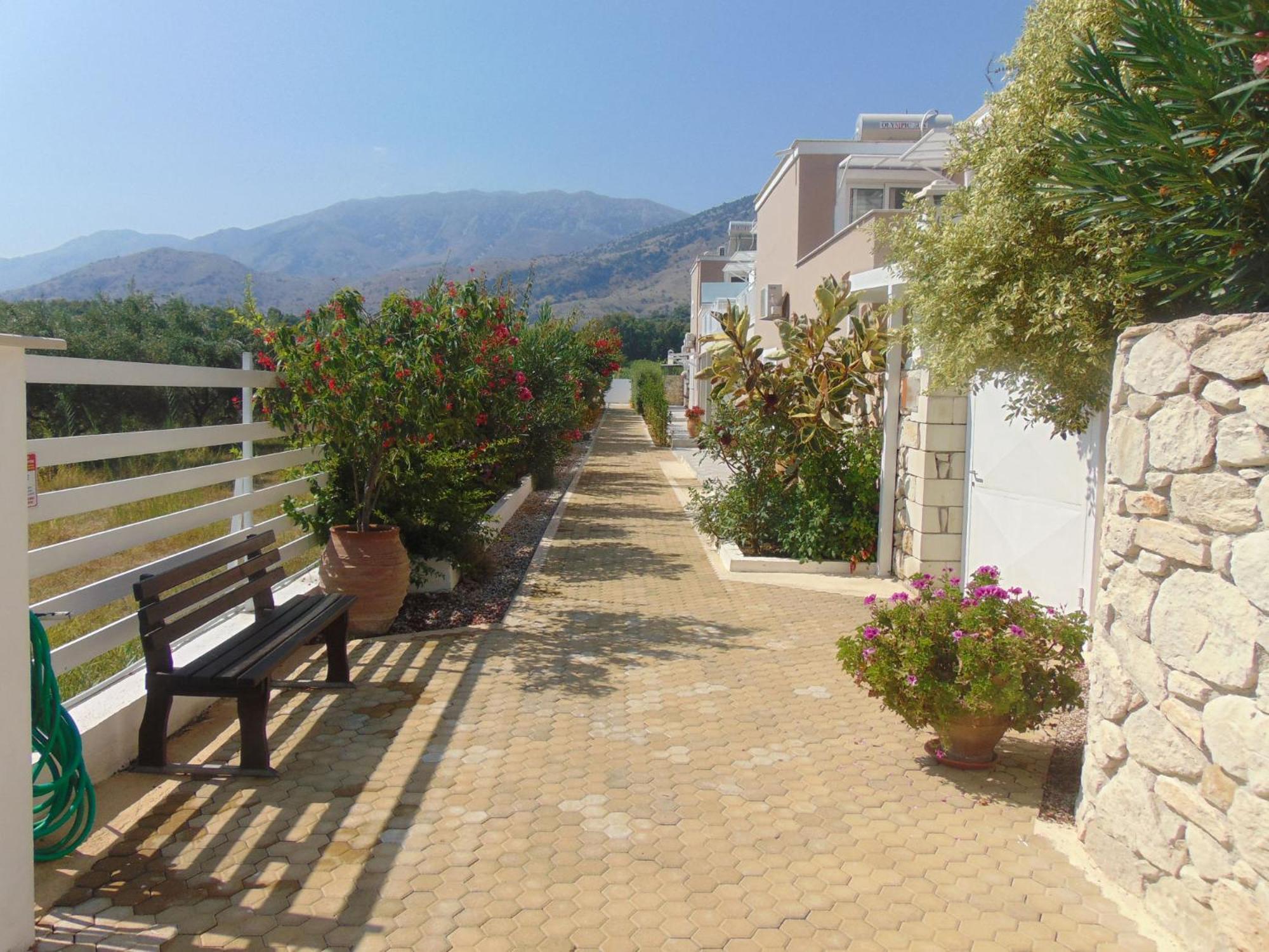 Villa Campos- Less Than 5-Min Walk To Kalivaki Beach Георгиуполис Экстерьер фото