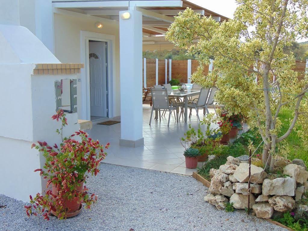 Villa Campos- Less Than 5-Min Walk To Kalivaki Beach Георгиуполис Экстерьер фото