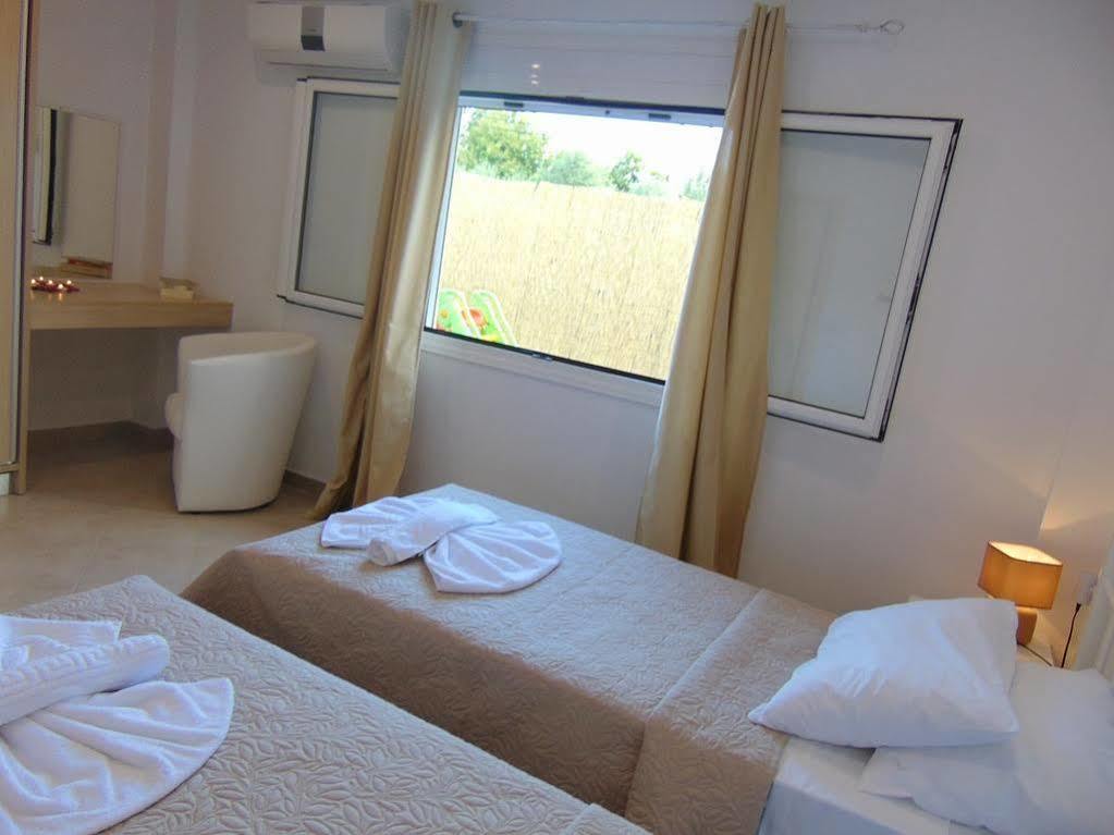 Villa Campos- Less Than 5-Min Walk To Kalivaki Beach Георгиуполис Экстерьер фото